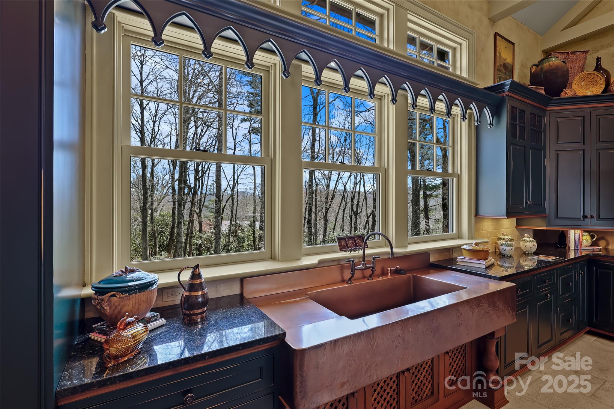 Blowing Rock, North Carolina 28605, United States, 5 Bedrooms Bedrooms, ,7 BathroomsBathrooms,Residential,Active,129876