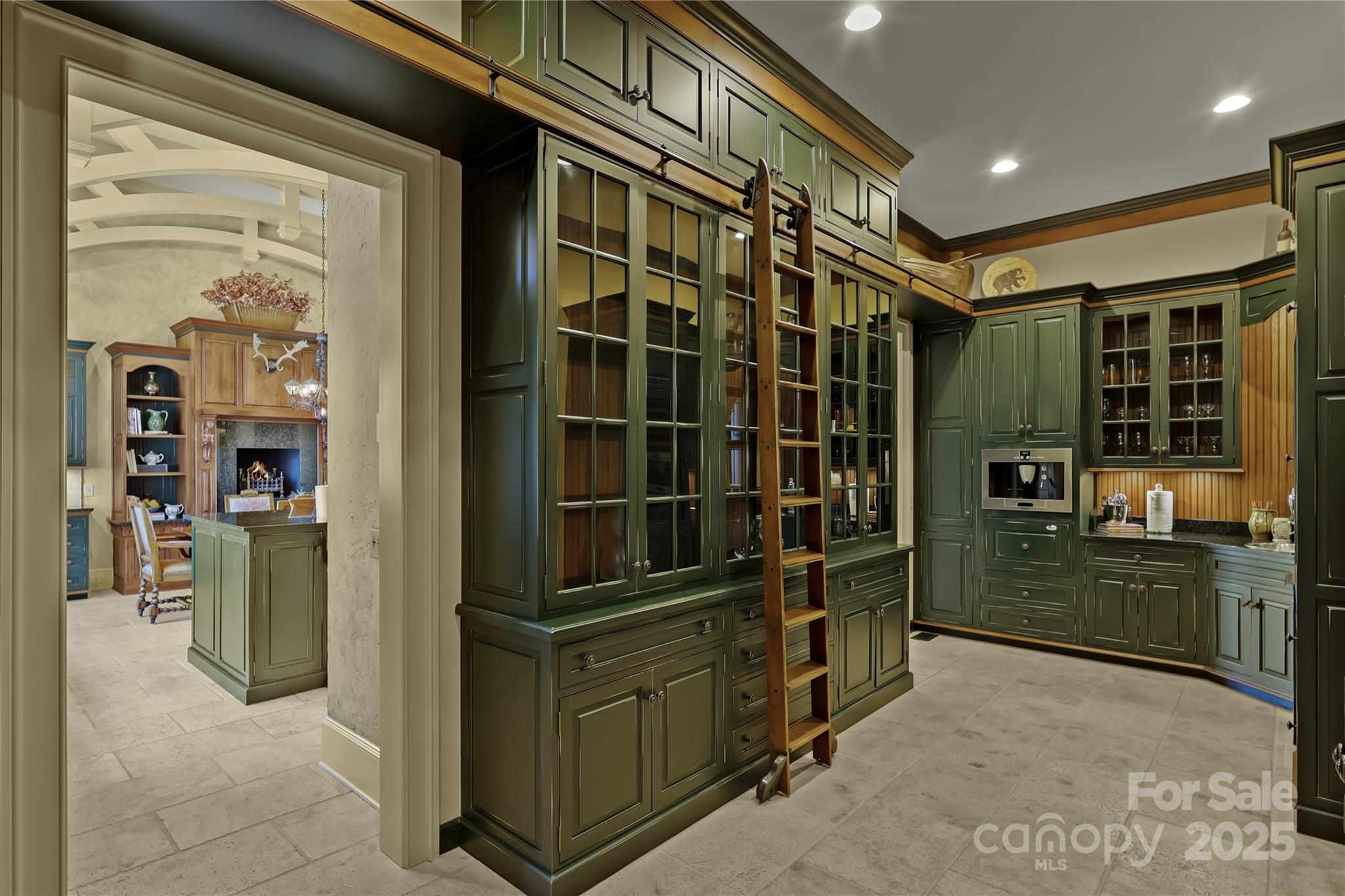 Blowing Rock, North Carolina 28605, United States, 5 Bedrooms Bedrooms, ,7 BathroomsBathrooms,Residential,Active,129876