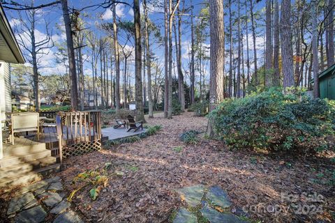 A home in Huntersville