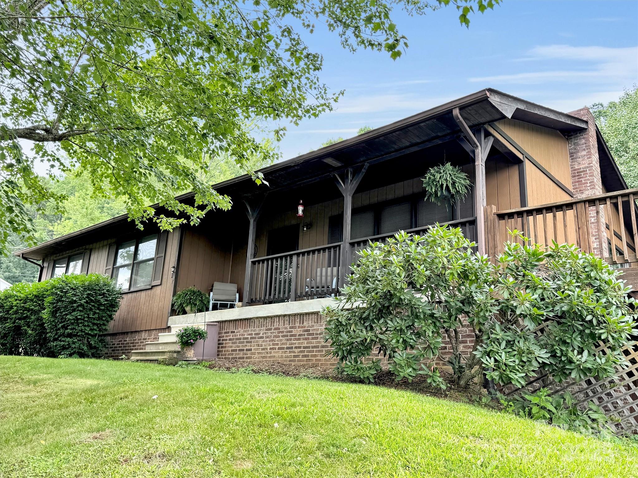 60 Sandalwood Lane