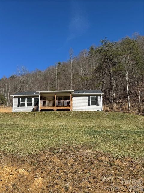 4958 Grapevine Road Marshall NC 28753