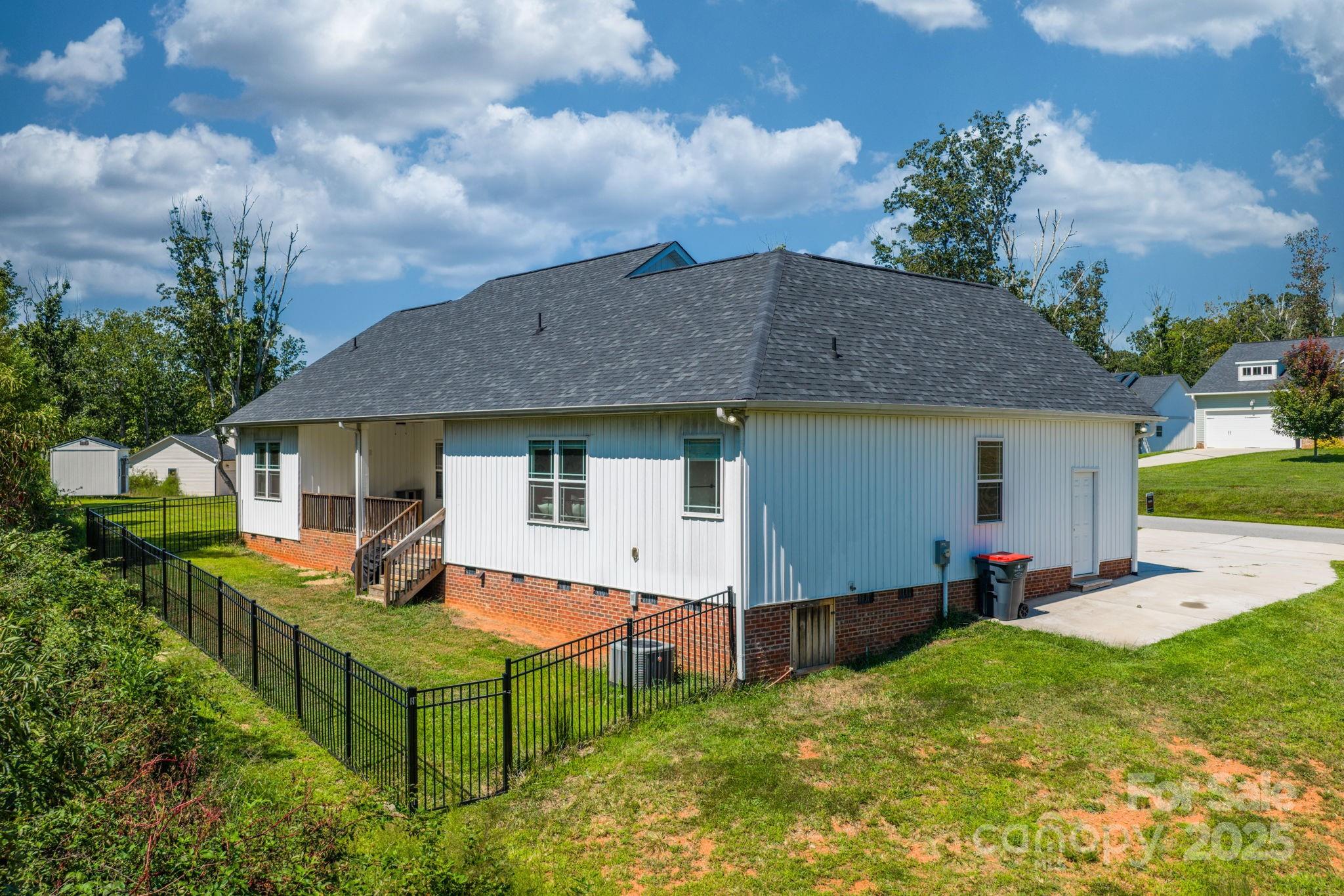 Ivey Ridge - Residential