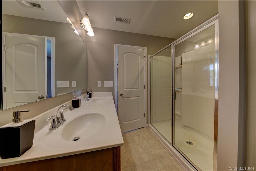 Newport Lakes - Residential