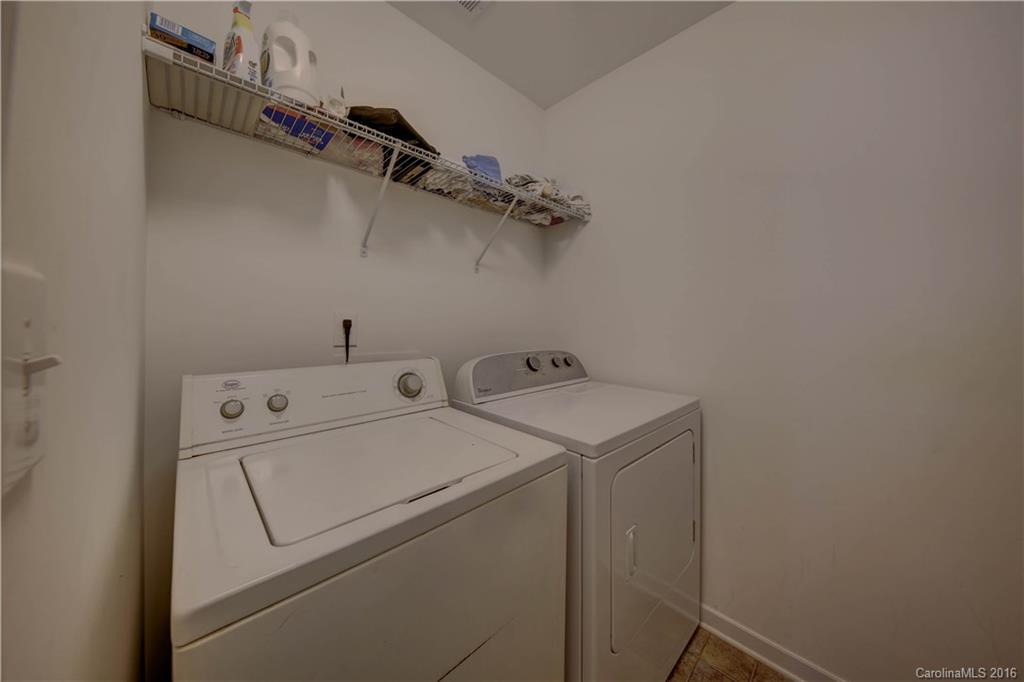 Newport Lakes - Residential