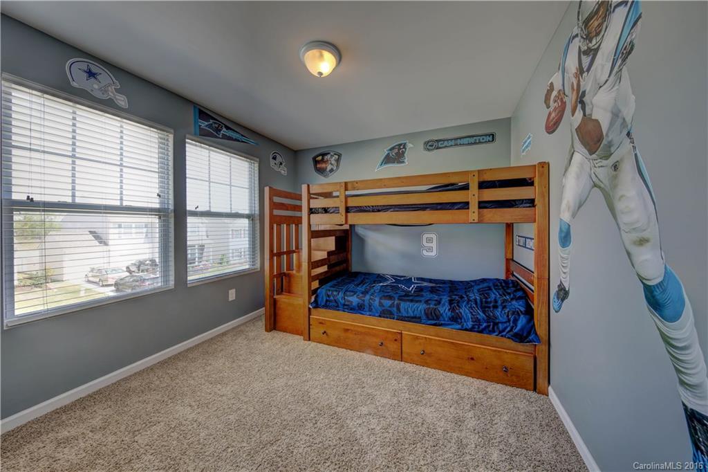 Newport Lakes - Residential