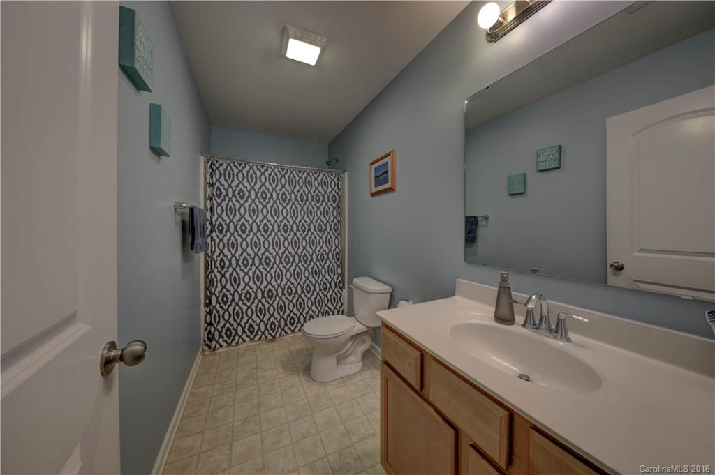 Newport Lakes - Residential