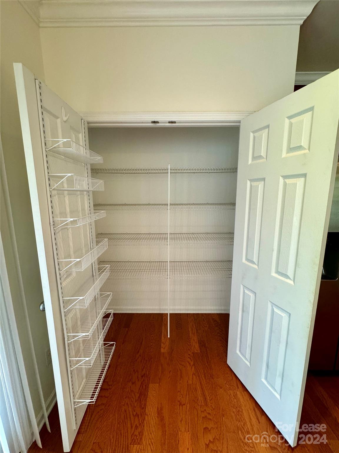 Winding Walk - Residential Lease