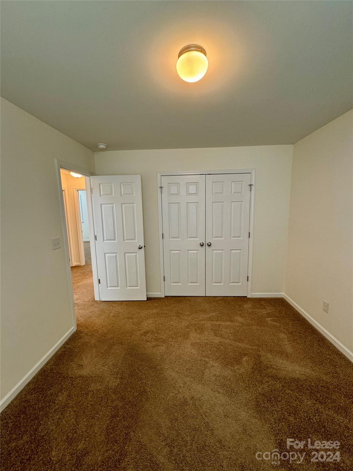 Winding Walk - Residential Lease