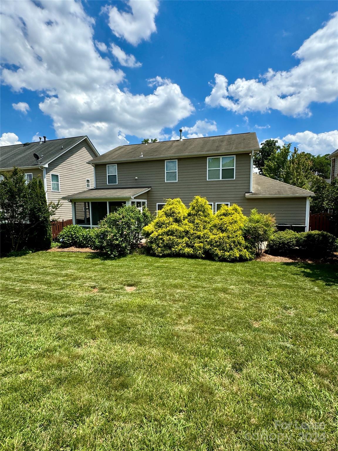 Winding Walk - Residential Lease