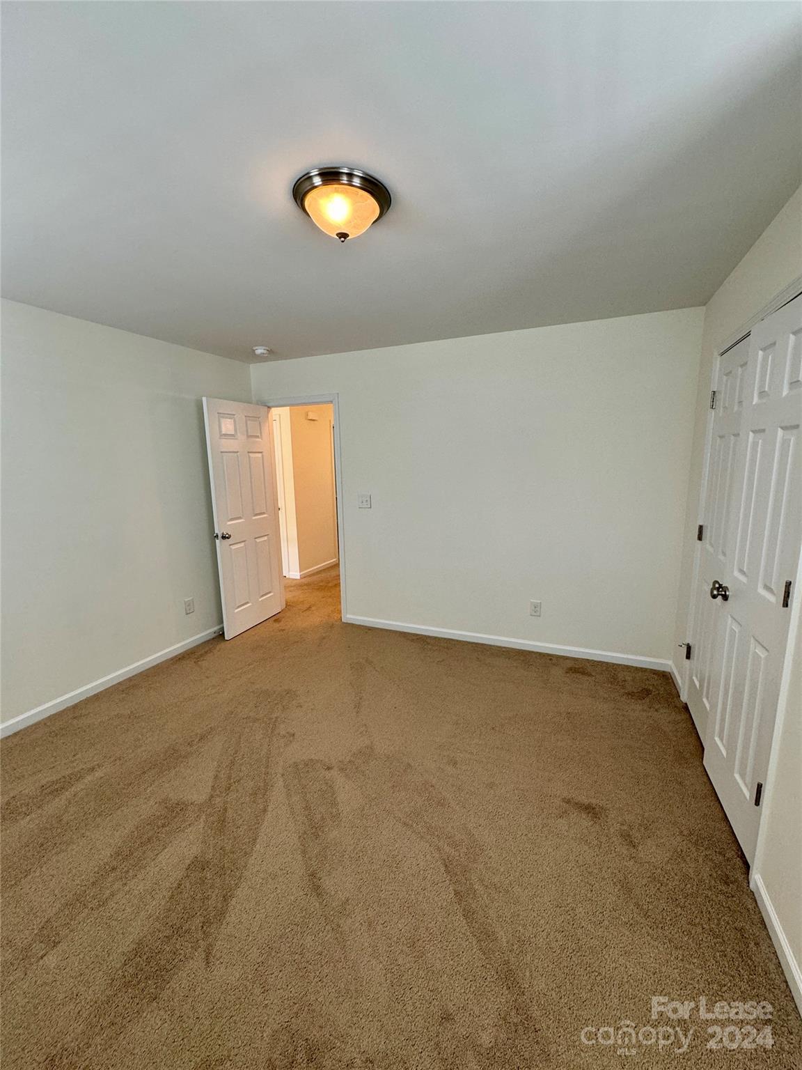 Winding Walk - Residential Lease