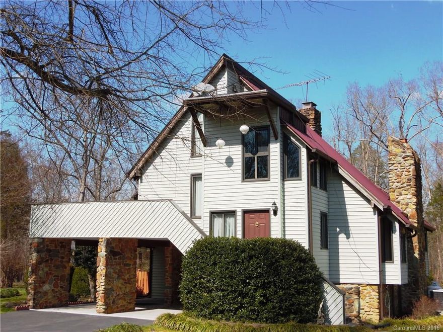 Unique home. Almost 2300 htd sq ft on over 6.5 acres in North Stanly. 2 fireplaces, balconies. Convenient to Concord & Salisbury. Add your personal touch!