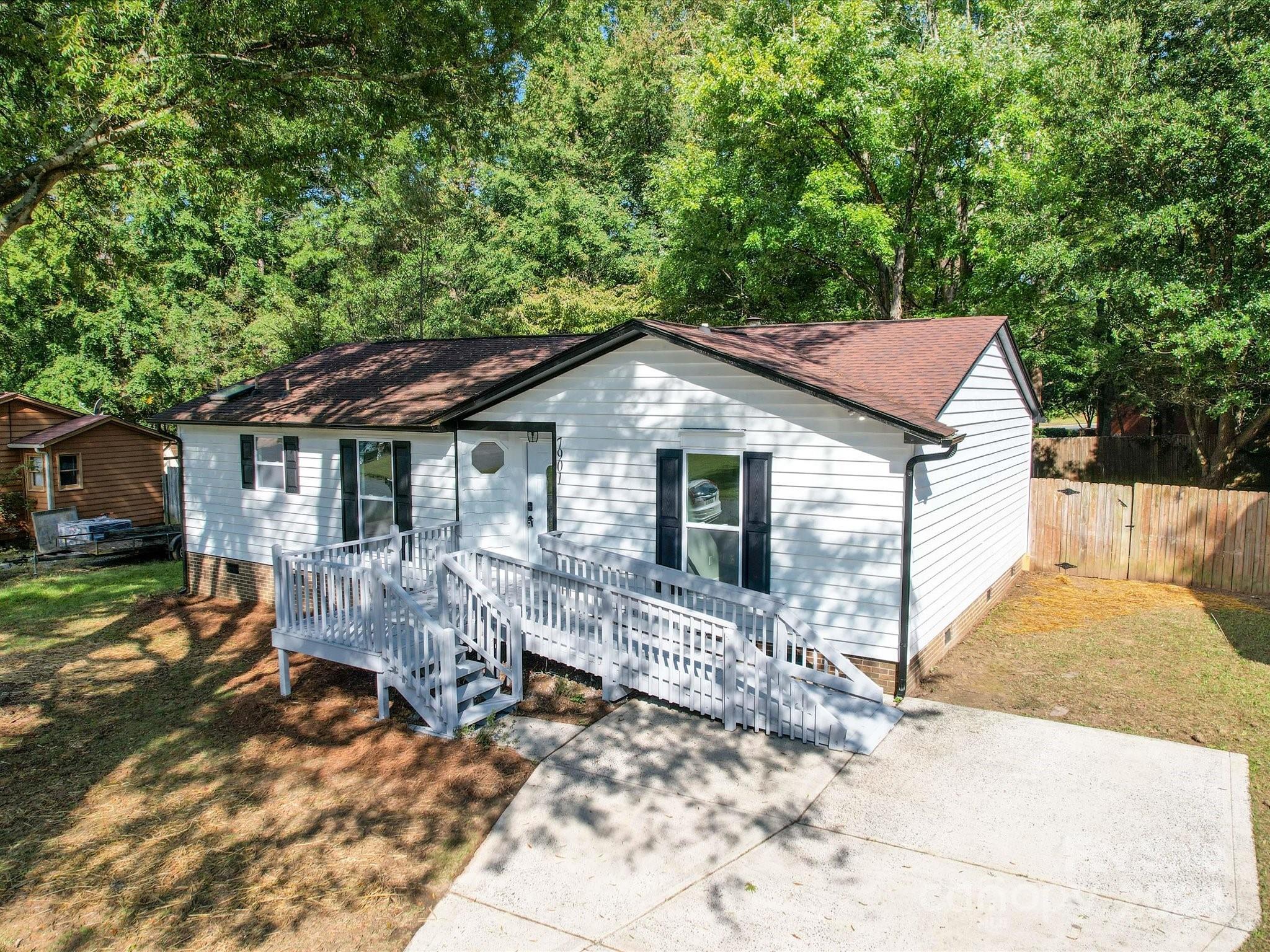 Idlewild South - Residential