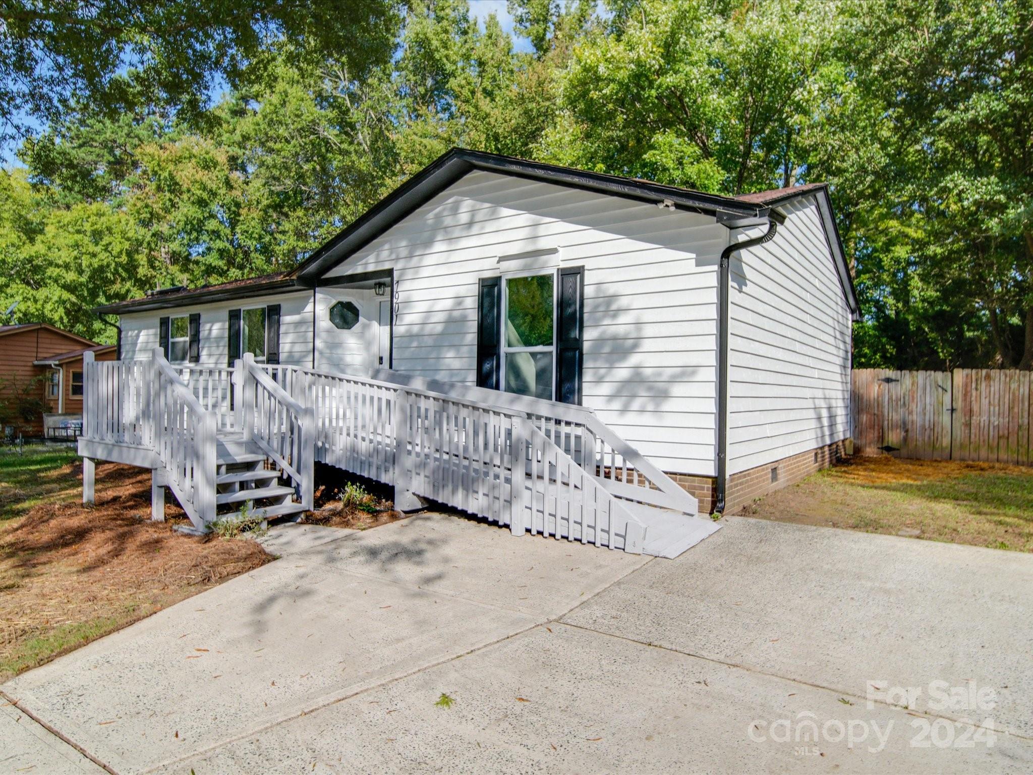 Idlewild South - Residential