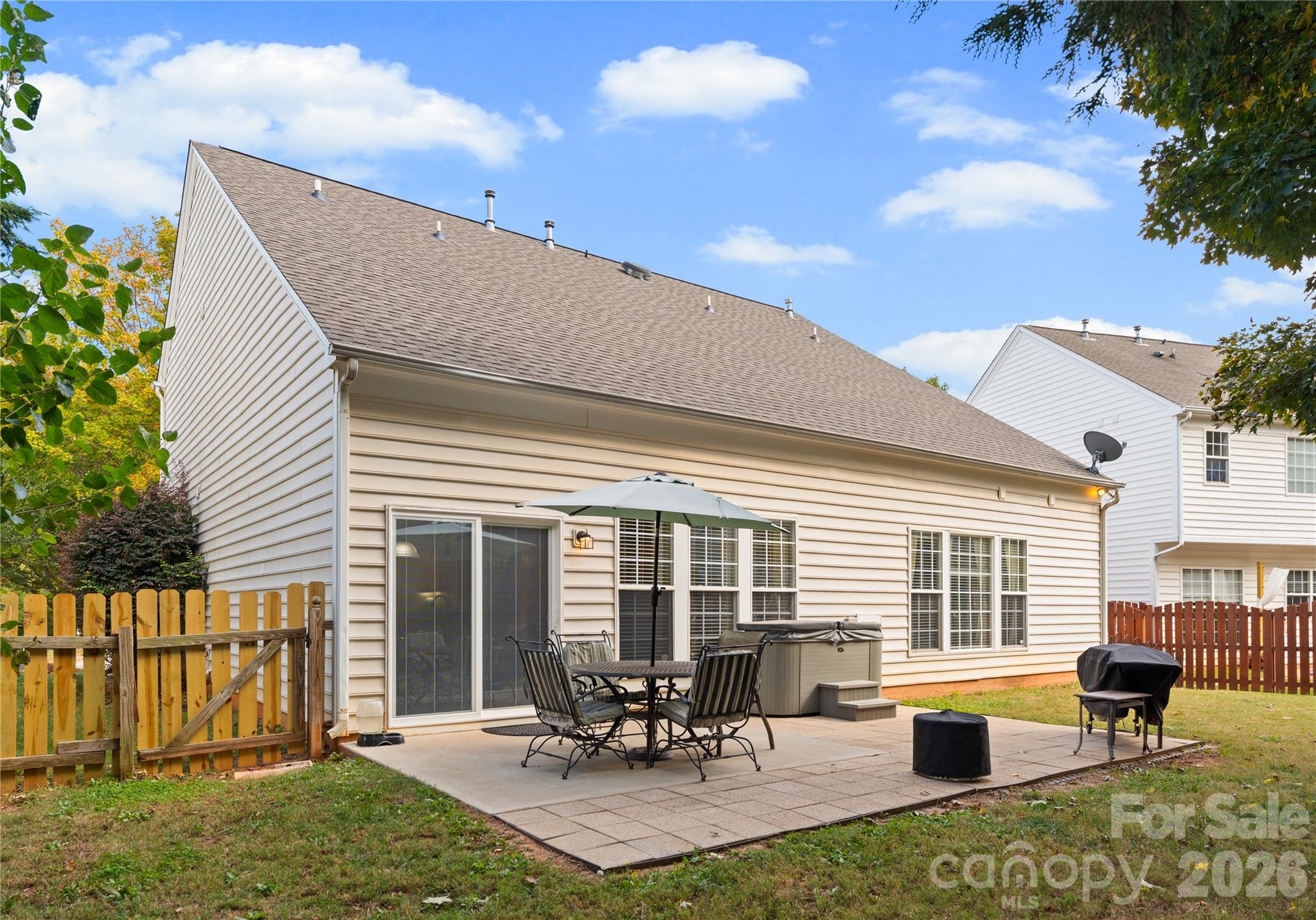 Victoria Bay - Residential