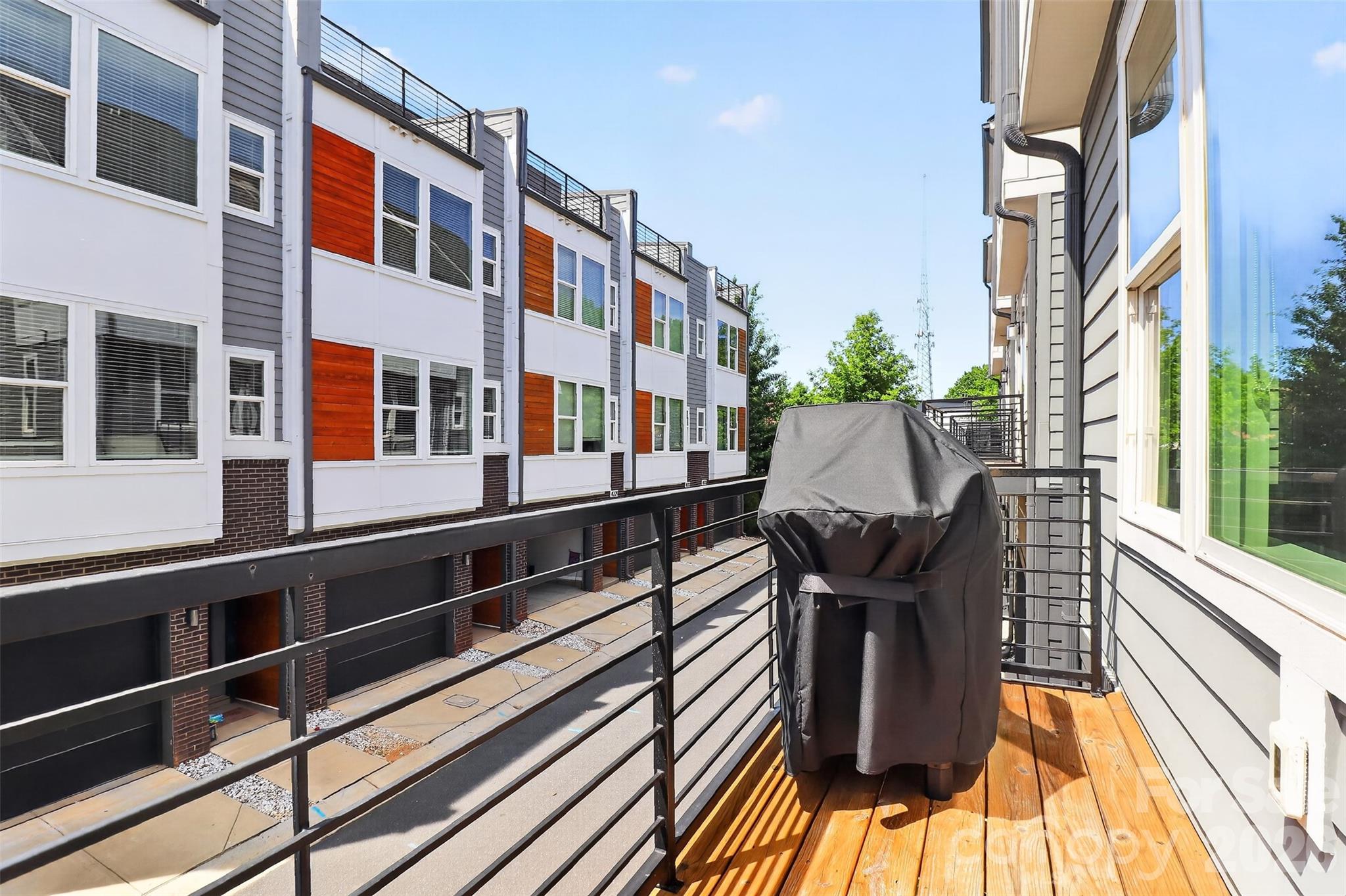 Bryant Park Terraces - Residential