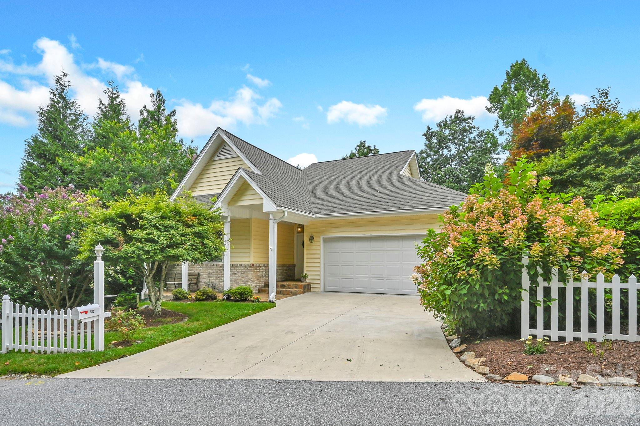 230 Carriage Summitt Way Unit 2423, Hendersonville, NC, 28791