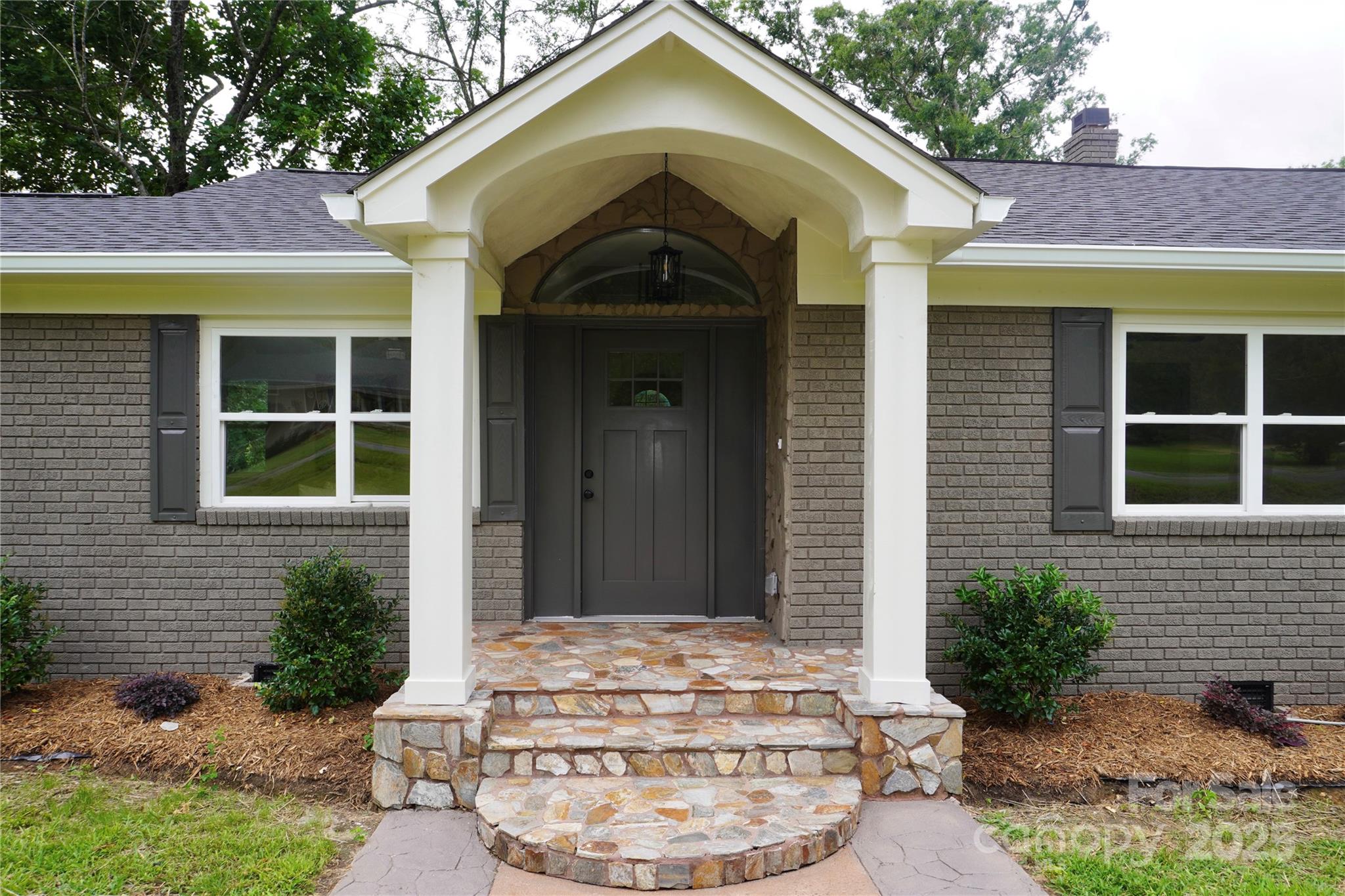 120 Pinewood Lane
