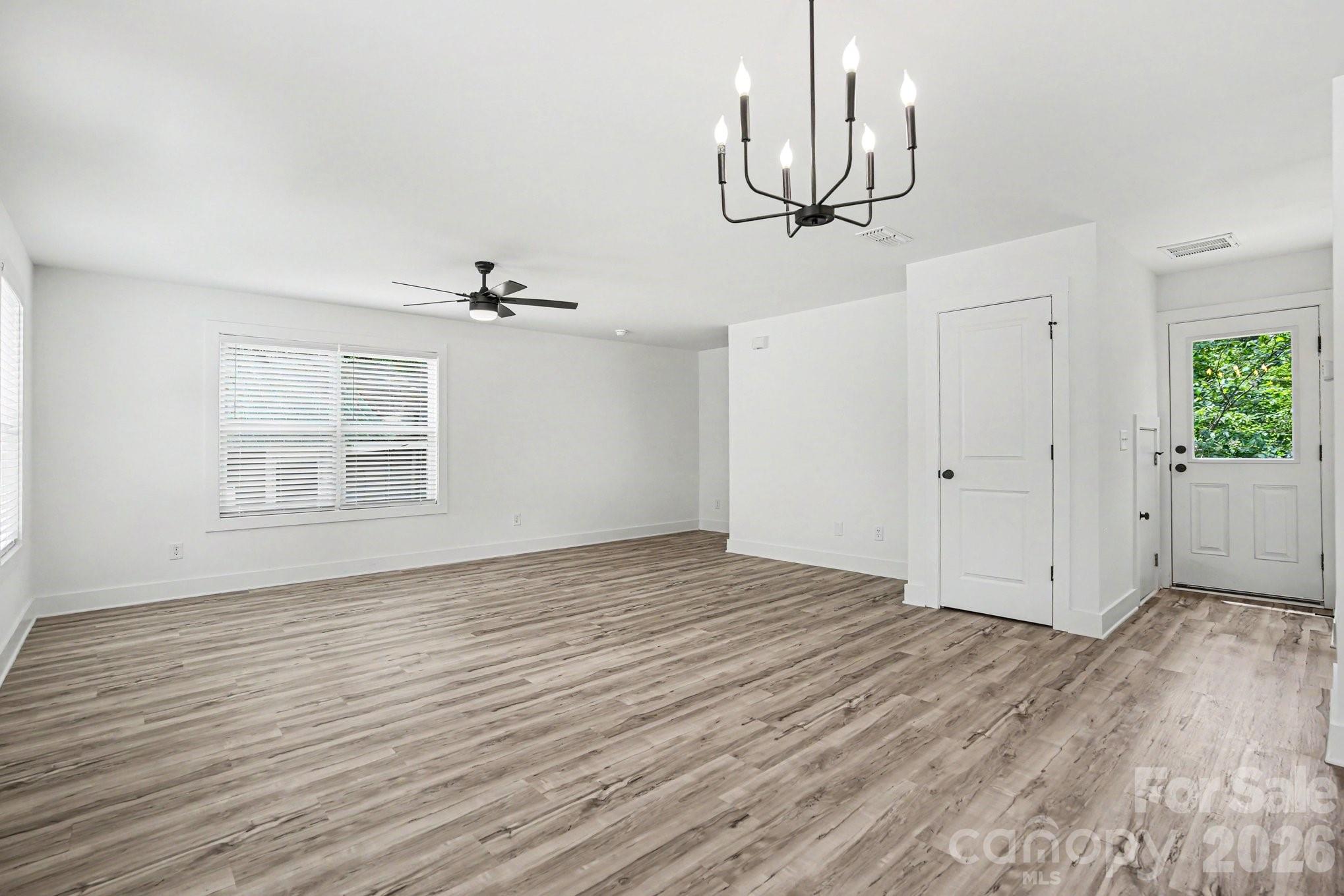 811 Evening Shade Lane