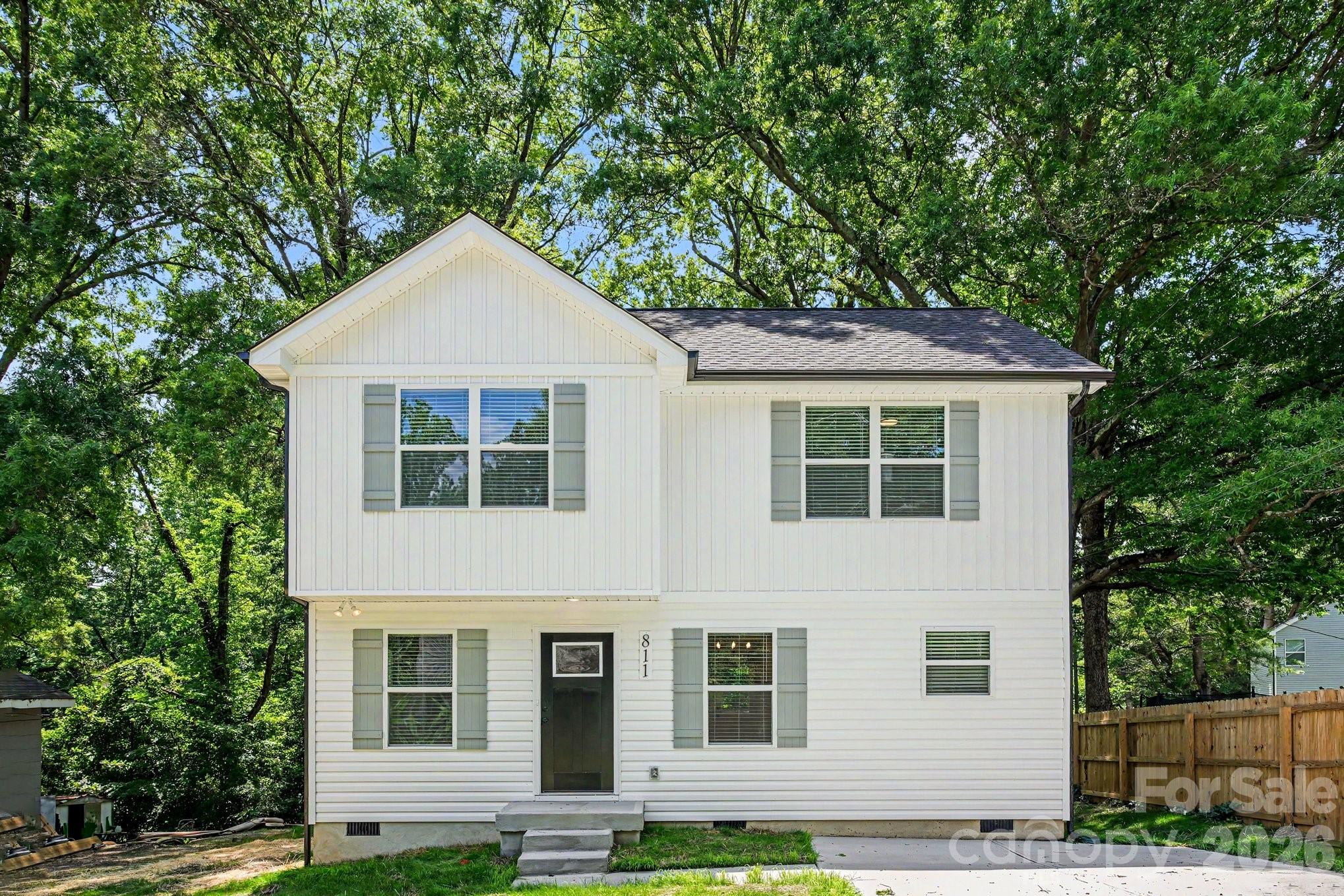 811 Evening Shade Lane