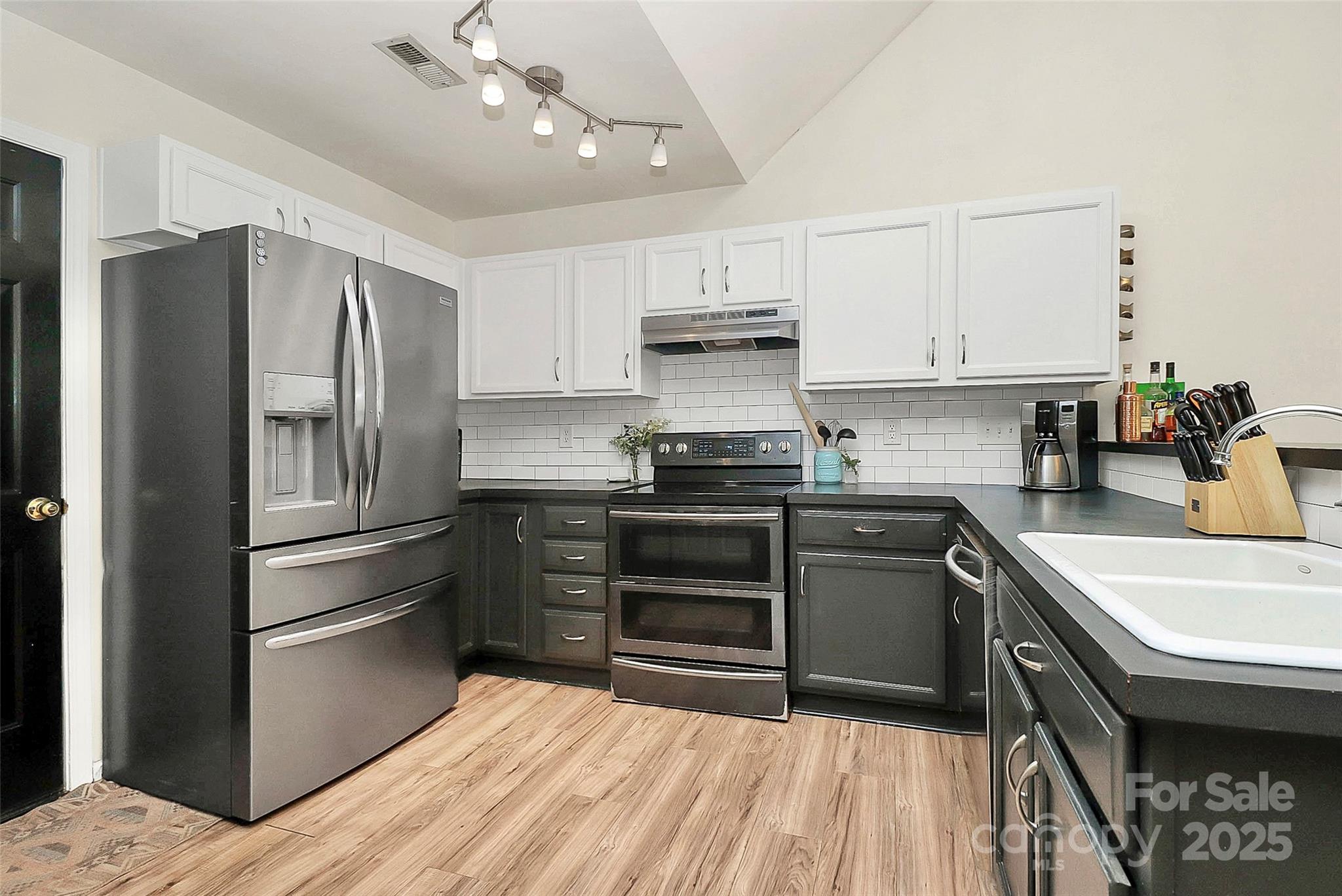 Rocky Meadows - Residential