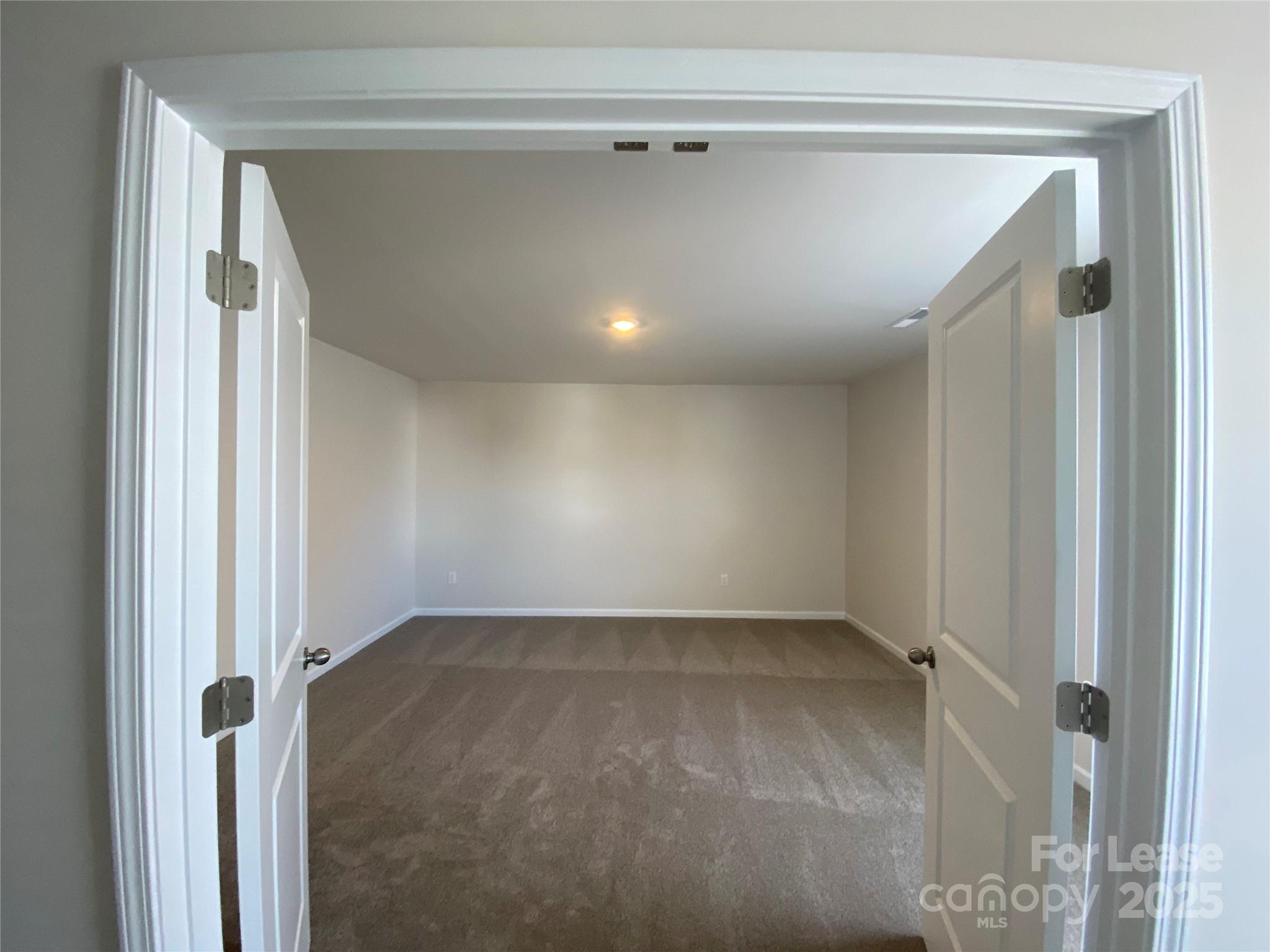 Sullivan Farm - Residential Lease