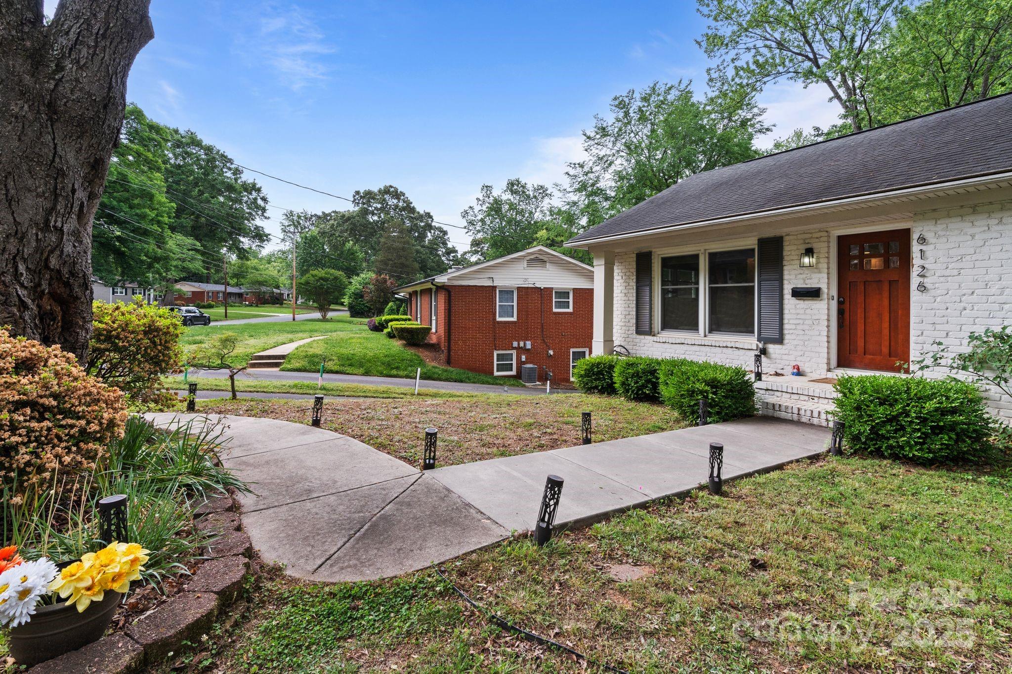 6126 Netherwood Drive