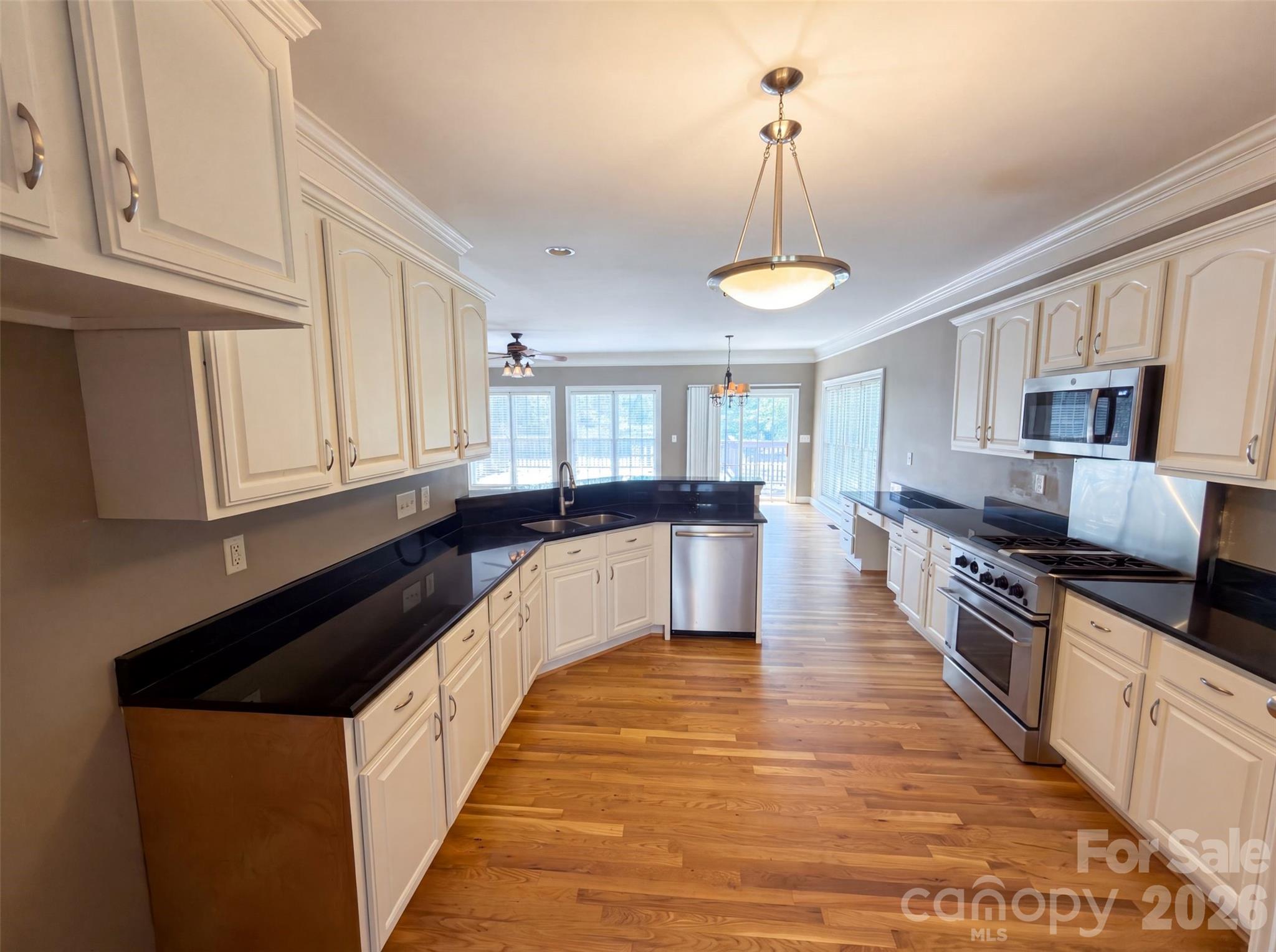 9721 Arlington Oaks Drive