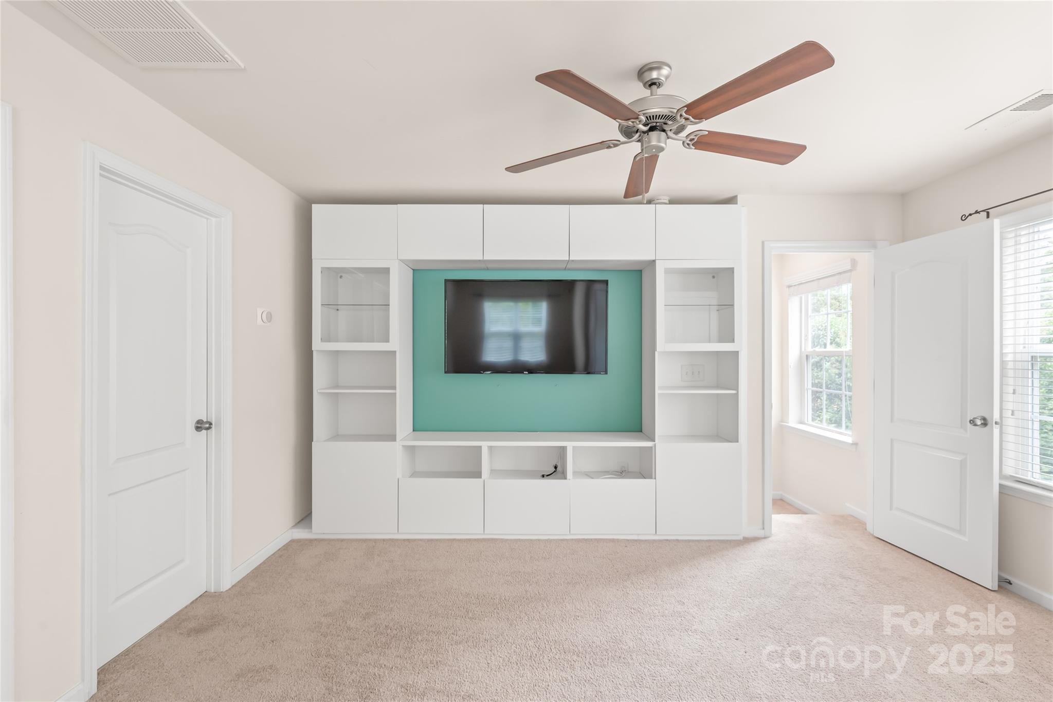 Stowe Pointe - Residential