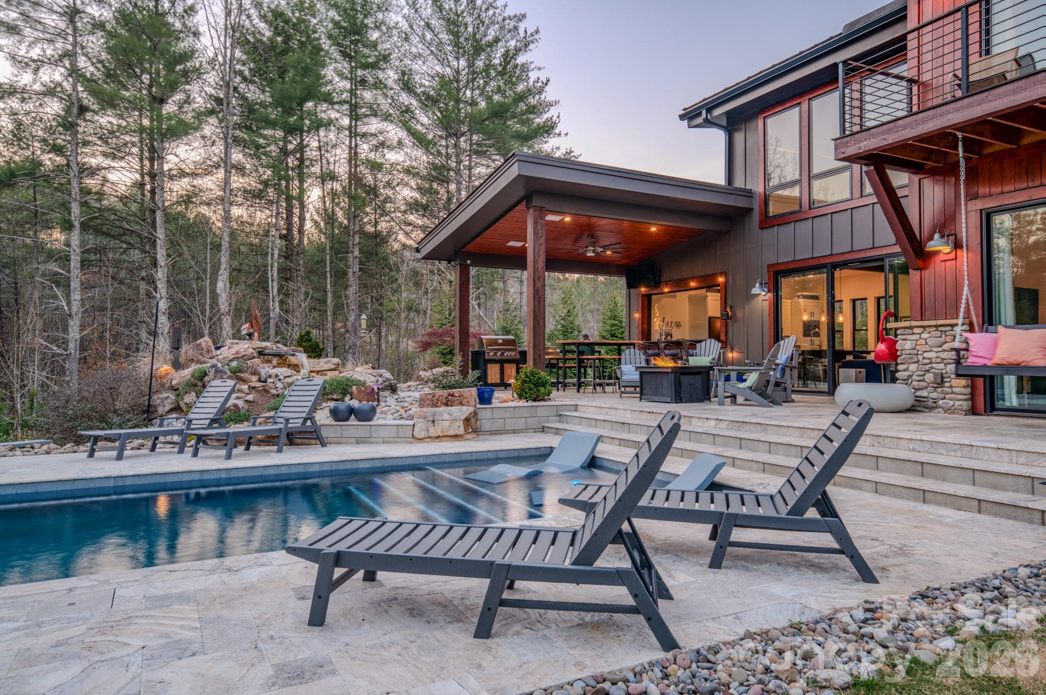 Waters Edge - Residential