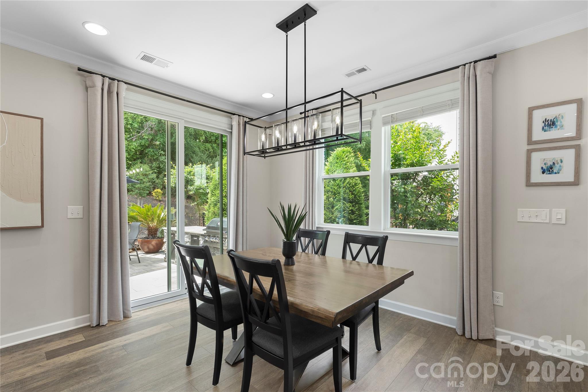 Lake Crest - Residential