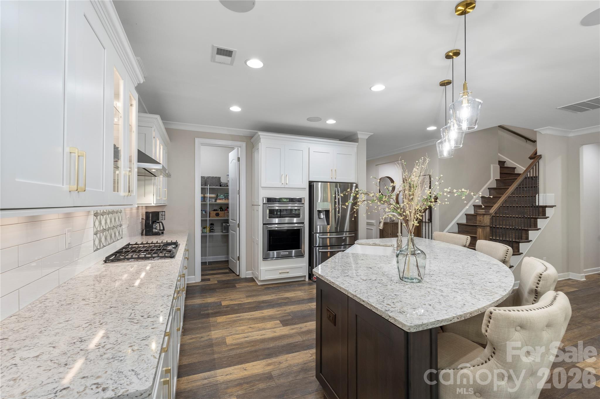 Lake Crest - Residential