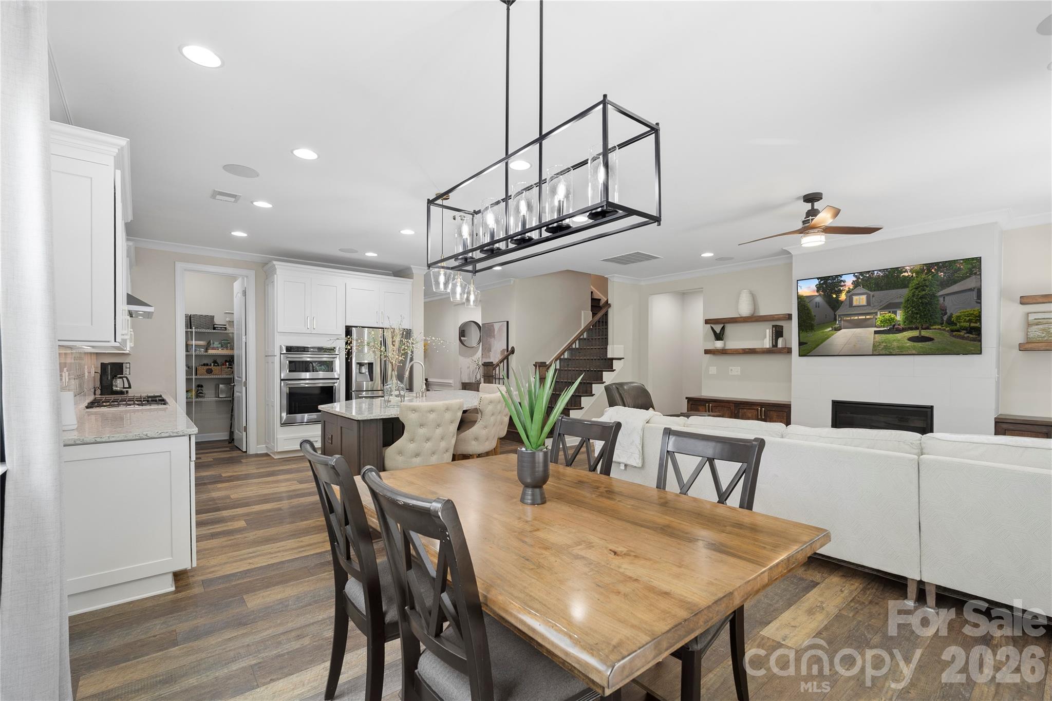Lake Crest - Residential