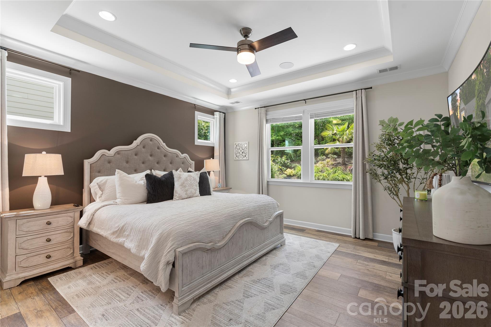 Lake Crest - Residential