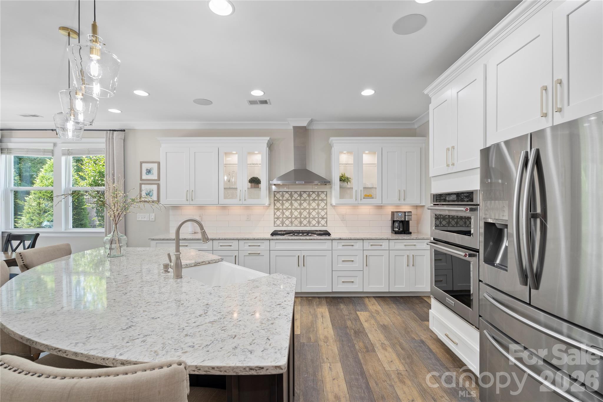 Lake Crest - Residential