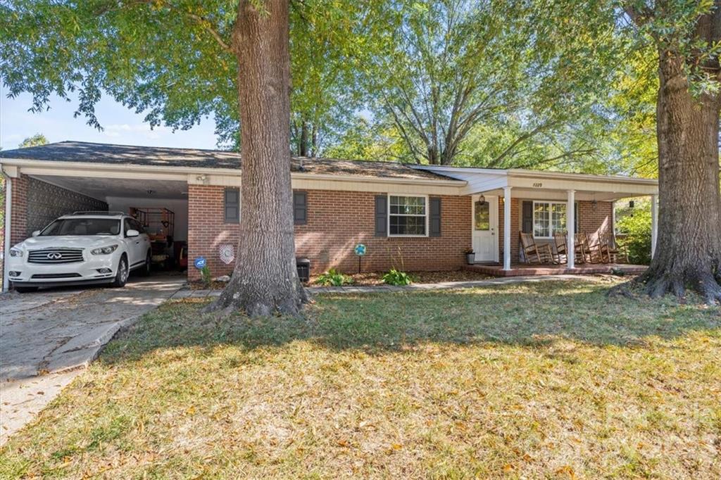 Royal Oaks - Residential