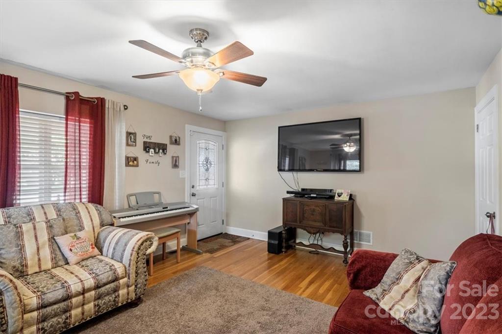 Royal Oaks - Residential