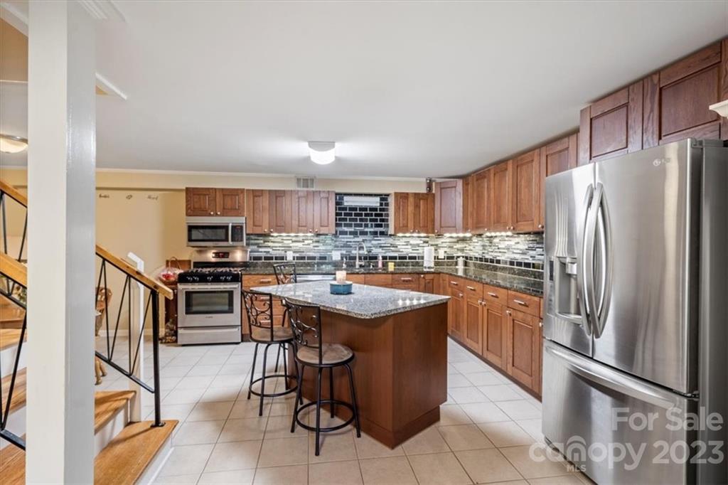 Royal Oaks - Residential