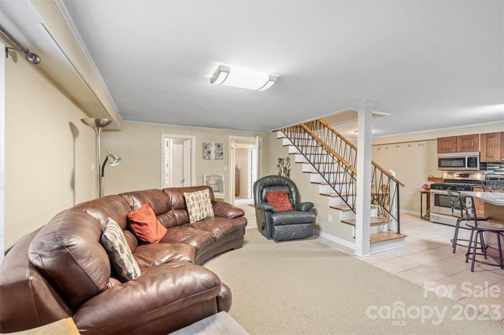 Royal Oaks - Residential
