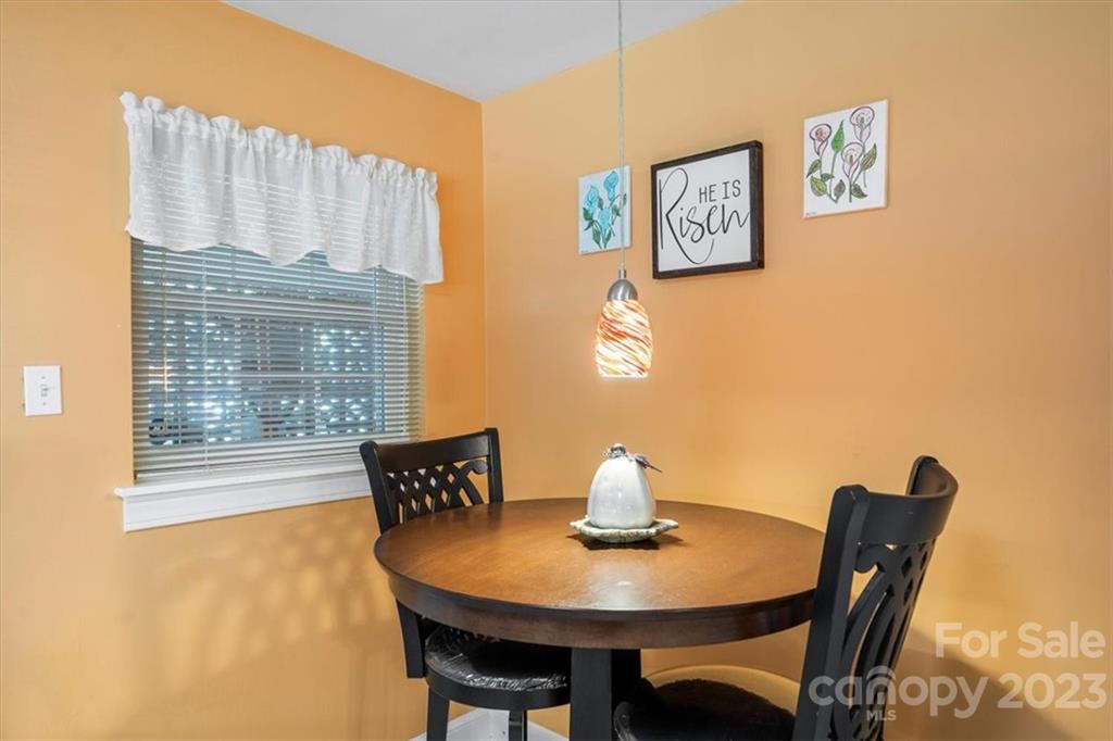 Royal Oaks - Residential