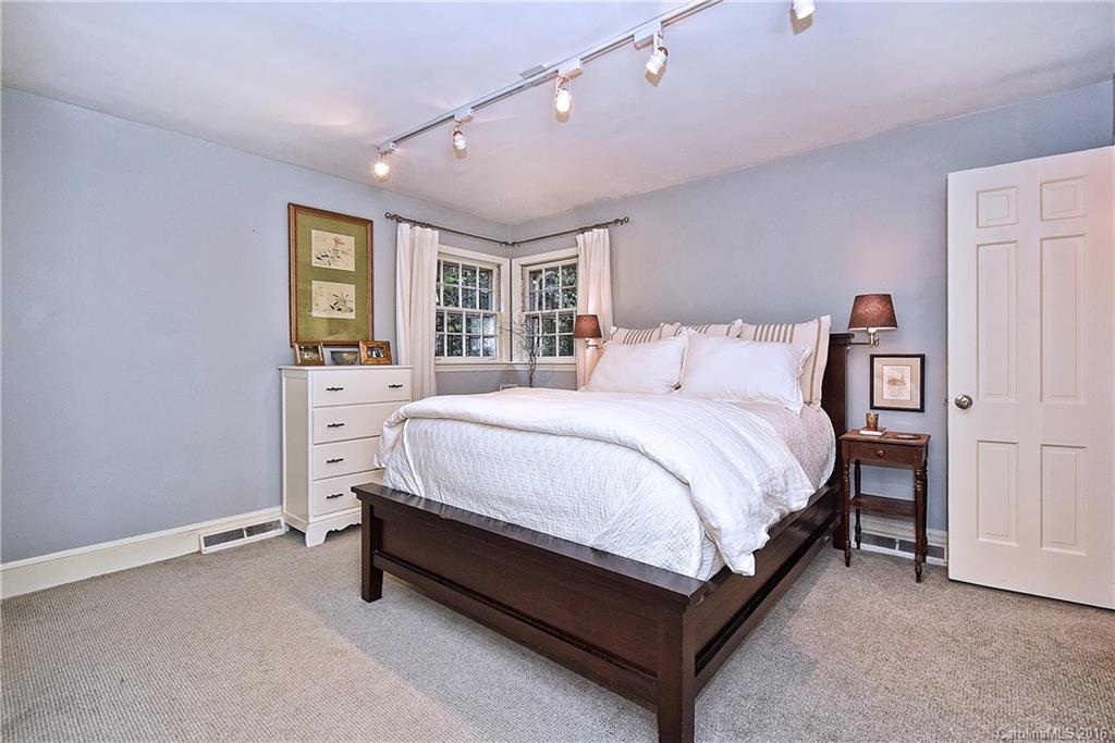 Country Club Heights - Residential