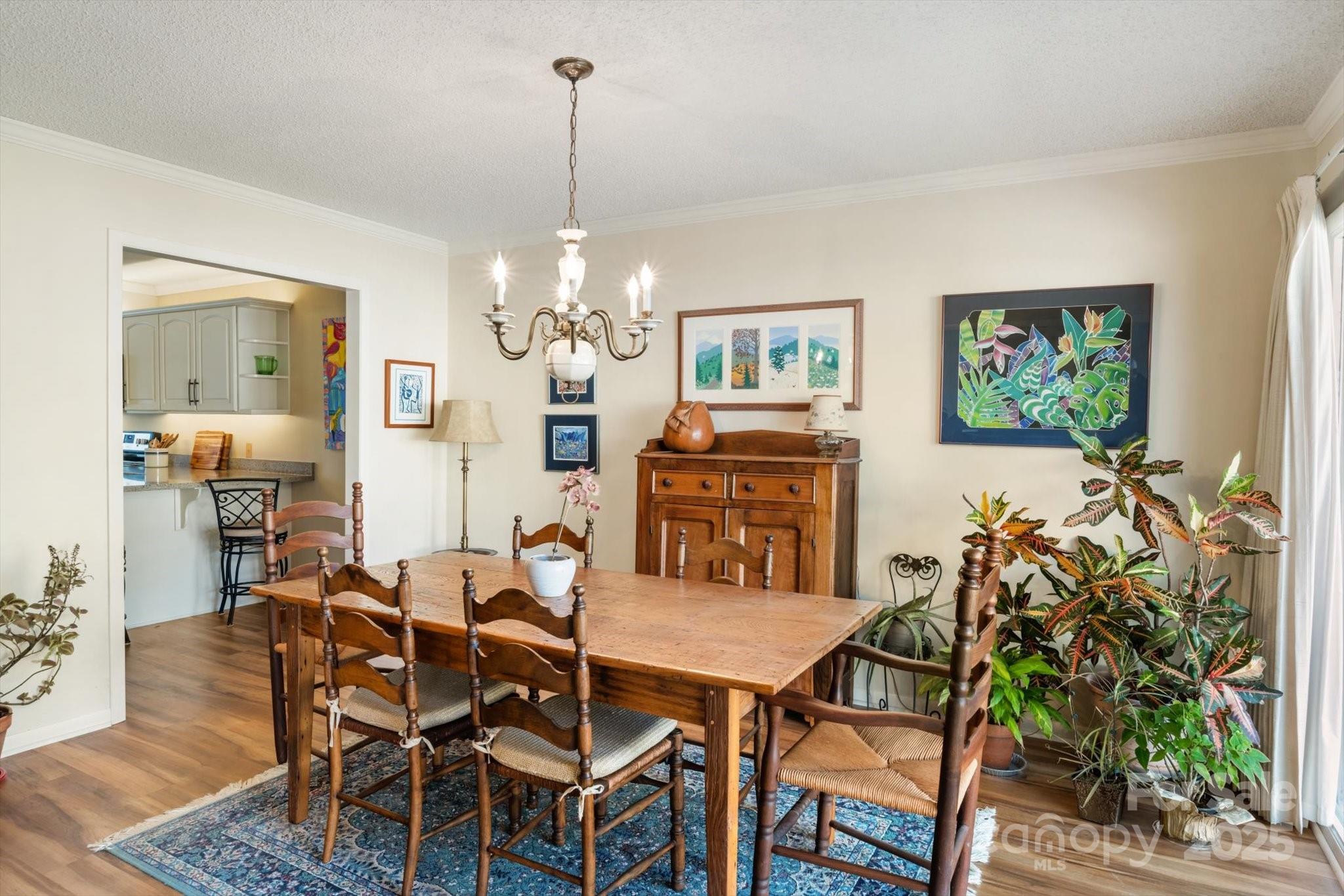 470 Crowfields Drive 6