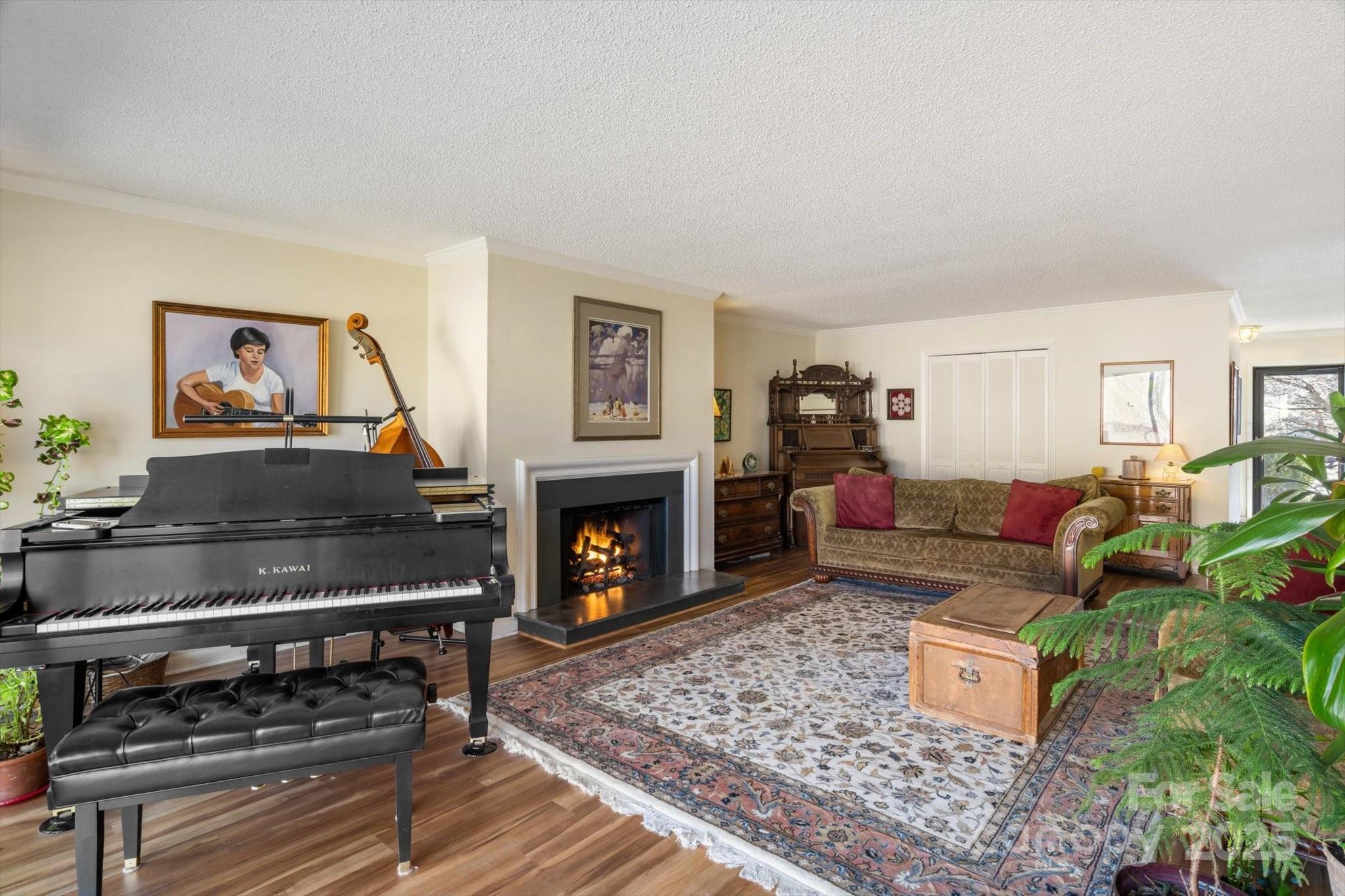 470 Crowfields Drive 6
