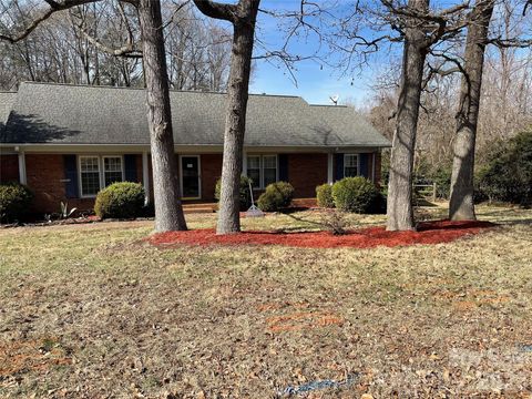 100 Dovershire Road Charlotte NC 28270