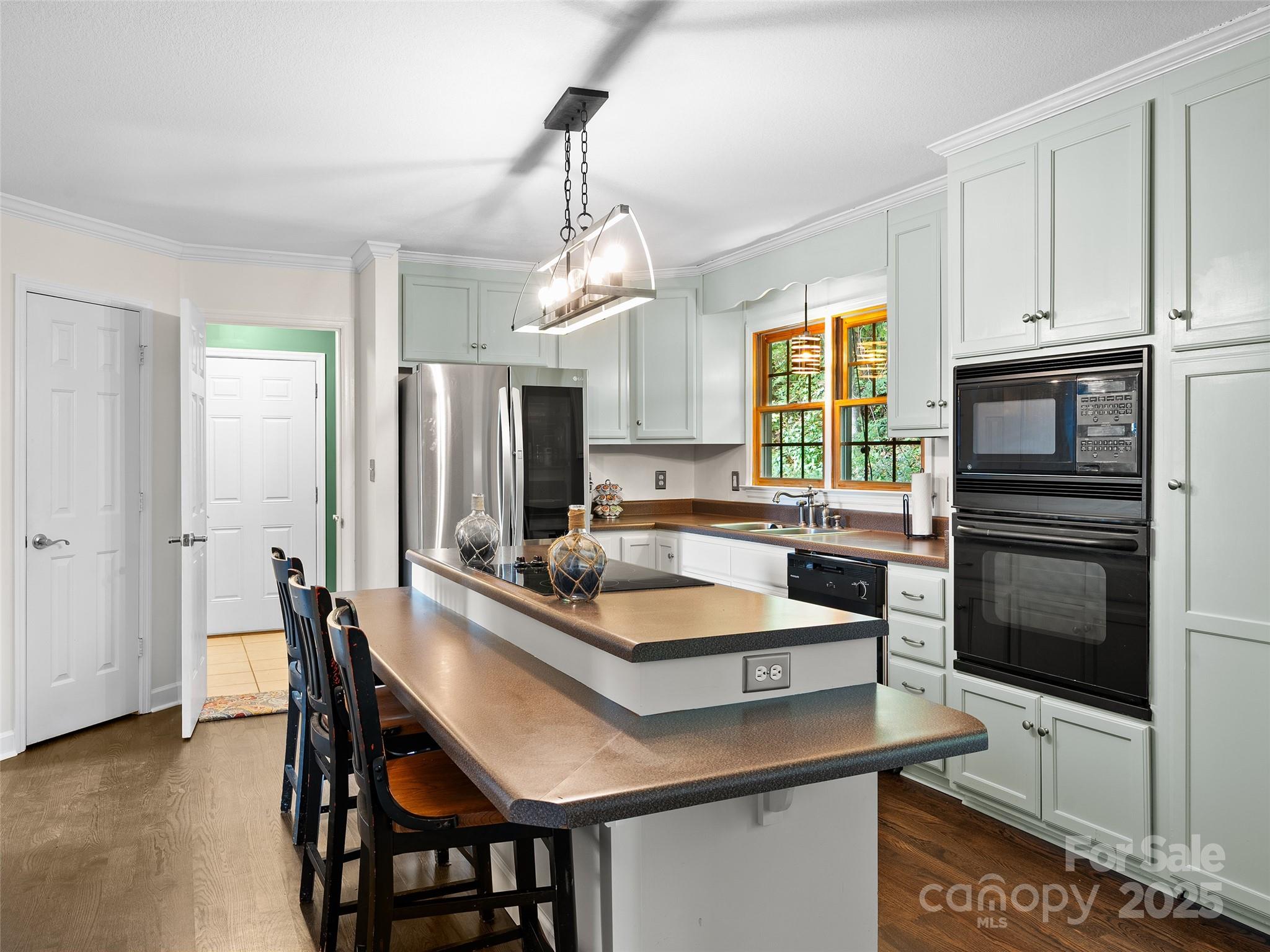 Ferguson Mountain - Residential