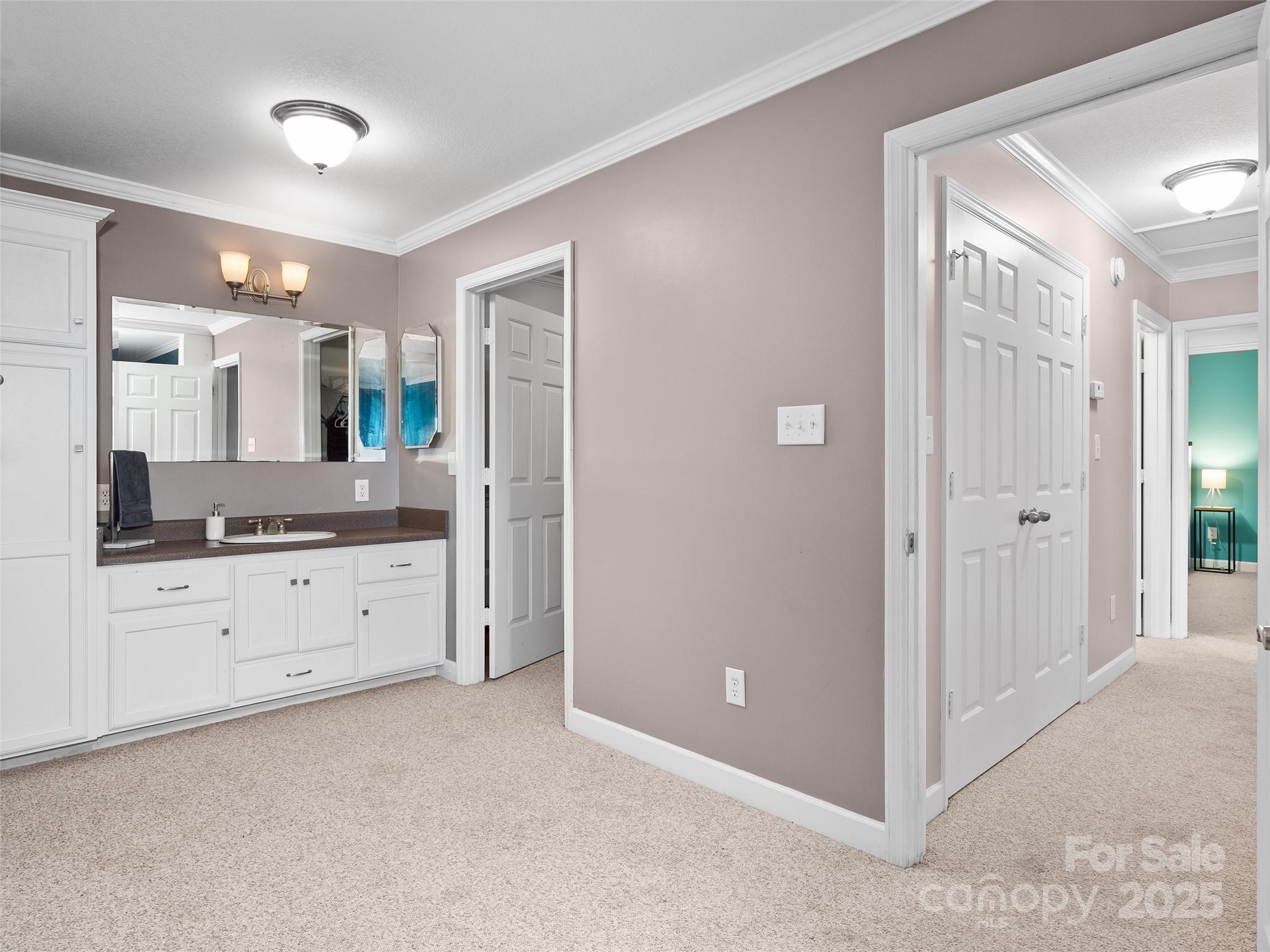 Ferguson Mountain - Residential