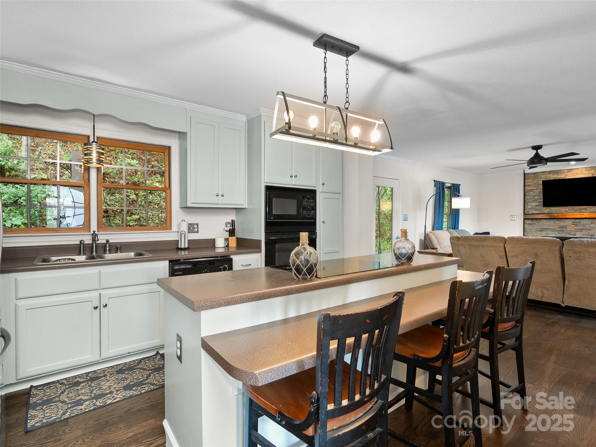 Ferguson Mountain - Residential