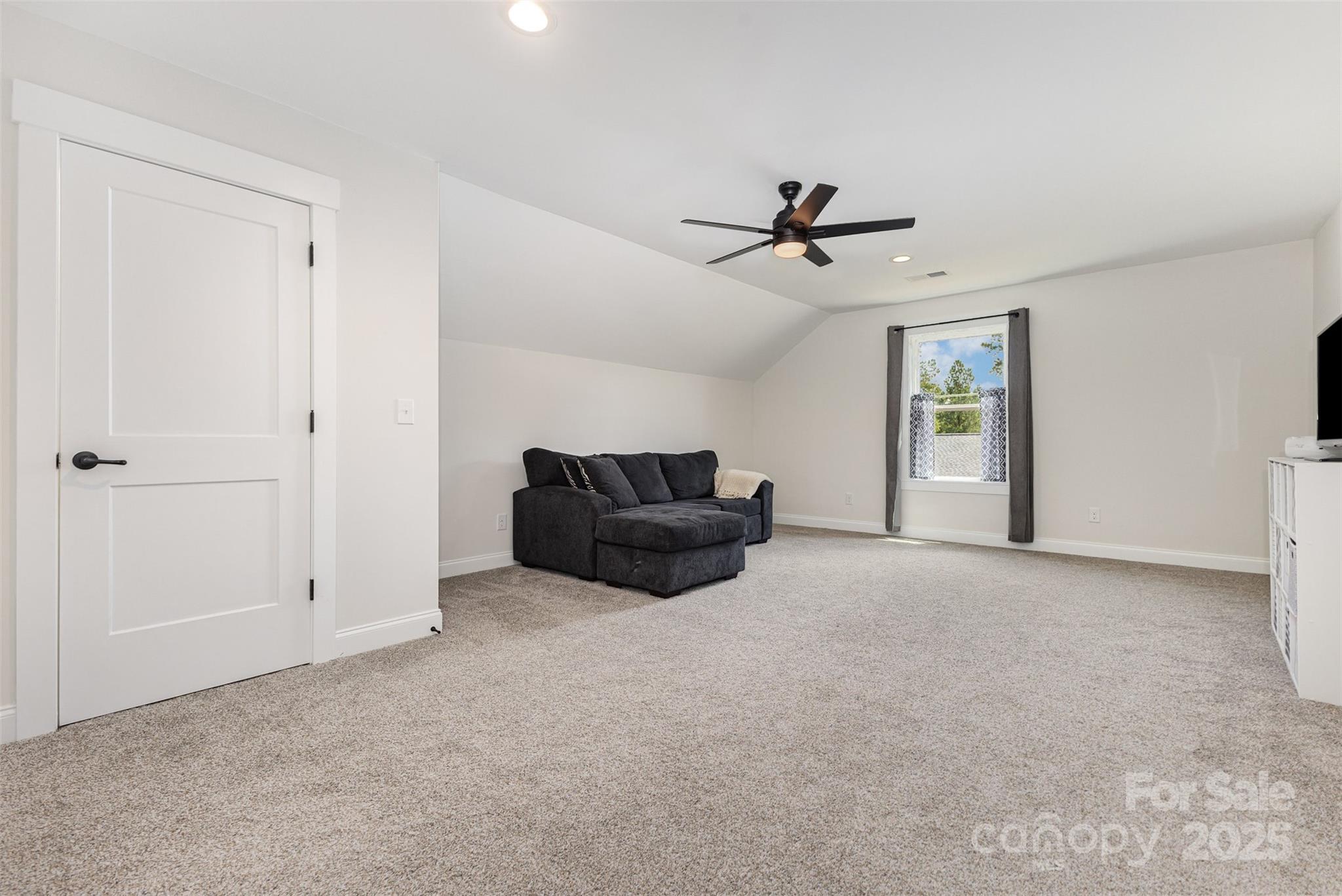 Magnolia - Residential