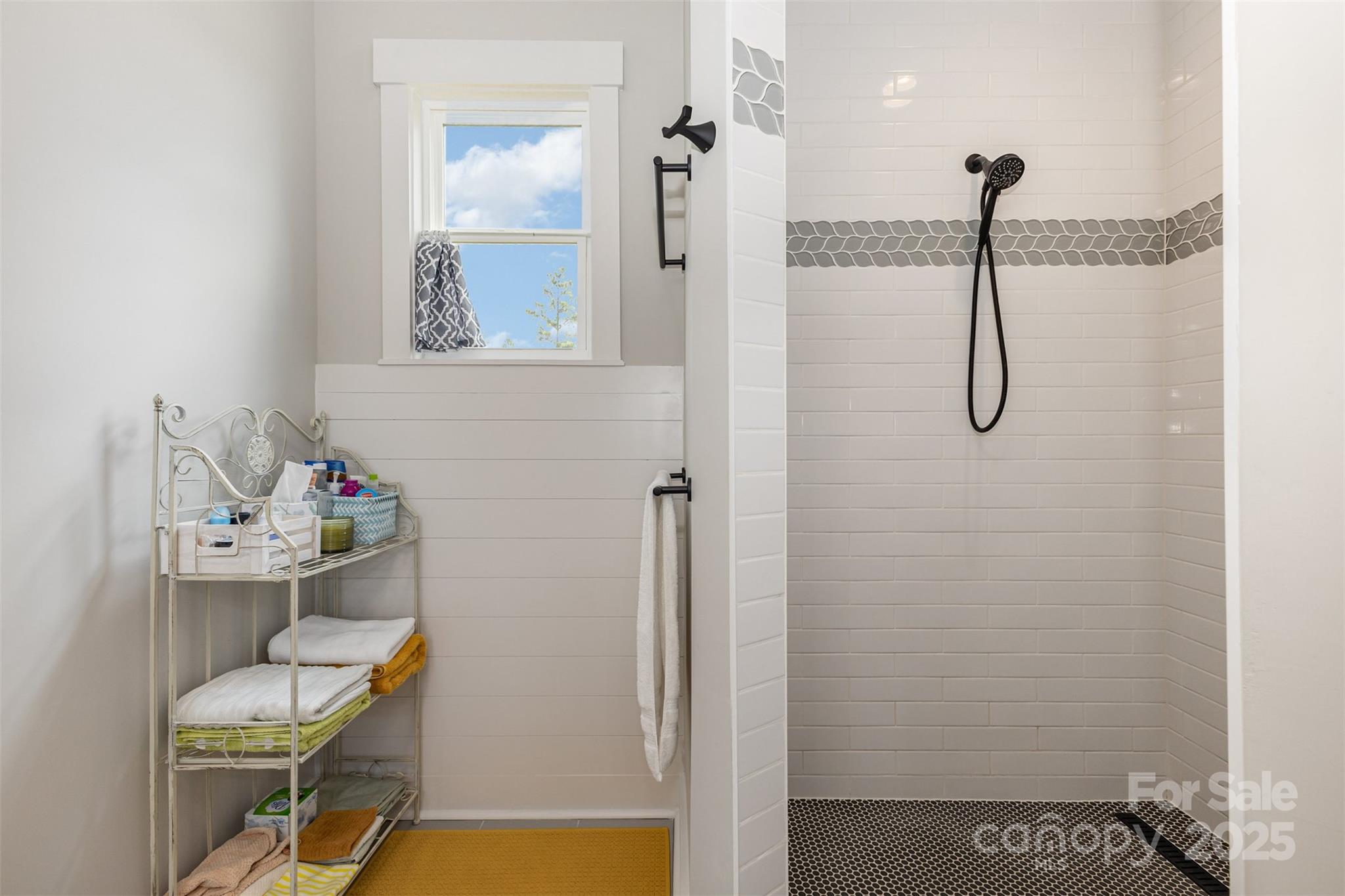 Magnolia - Residential