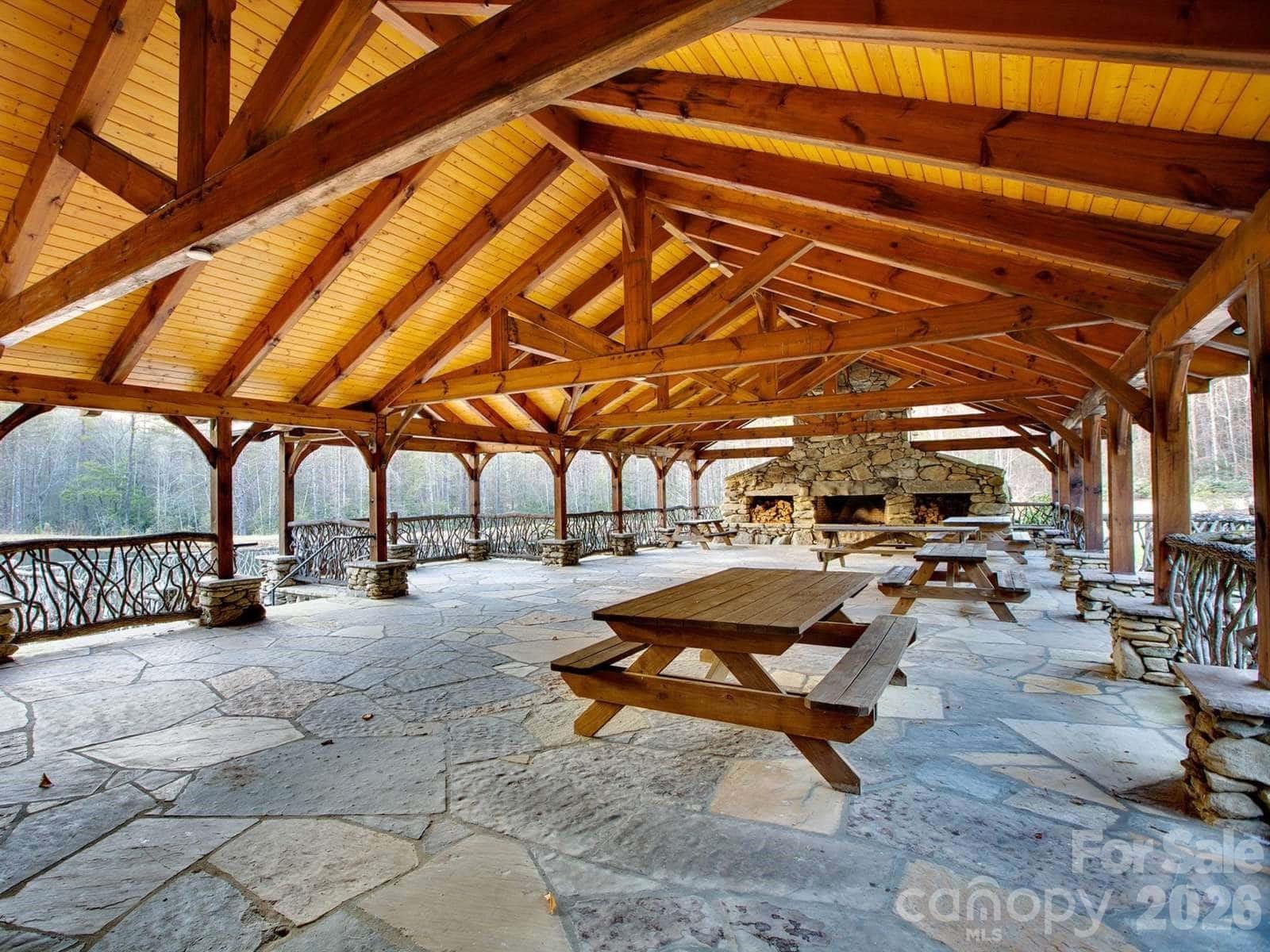 Round Mountain Falls - Land