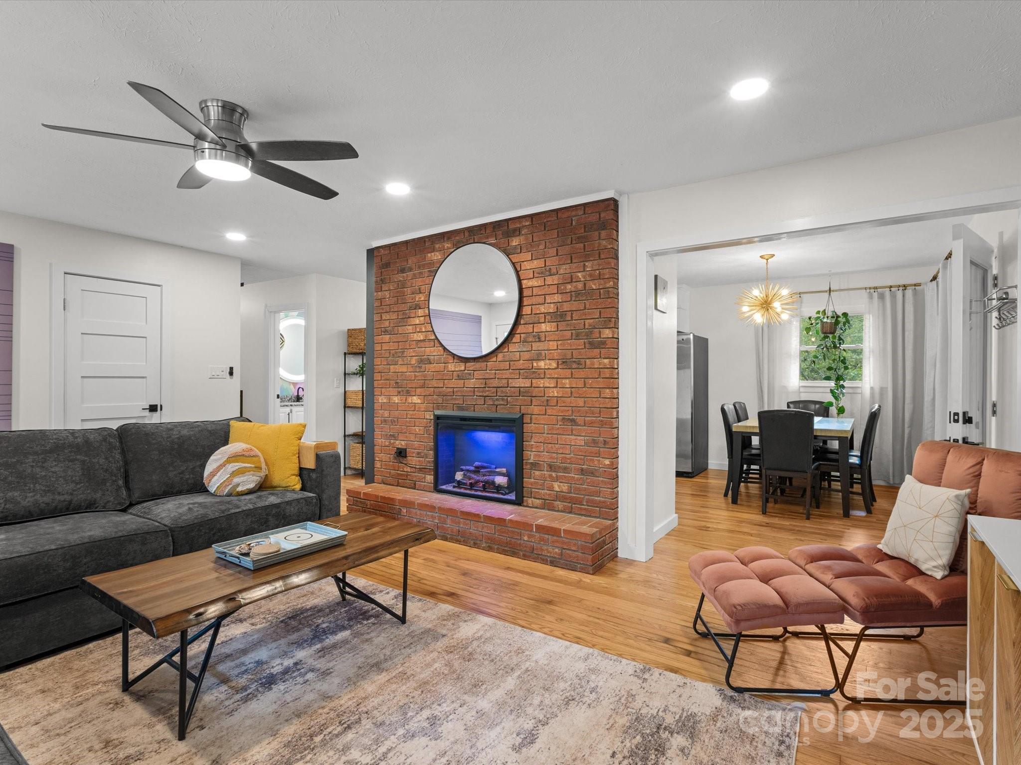 17 Hummingbird Lane